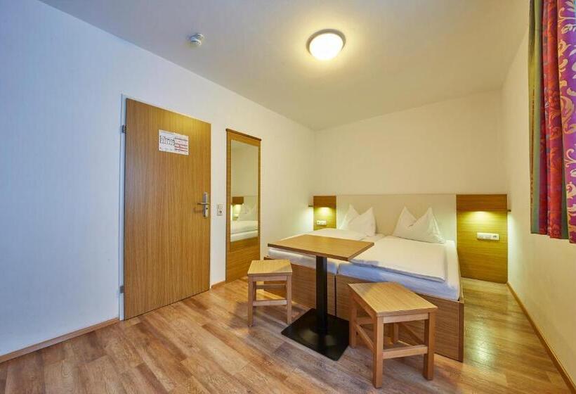 هتل Am Mitteregghof