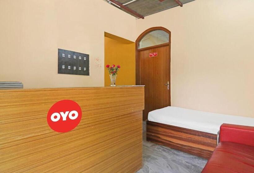 בית מלון כפרי Flagship Green Lane Valley