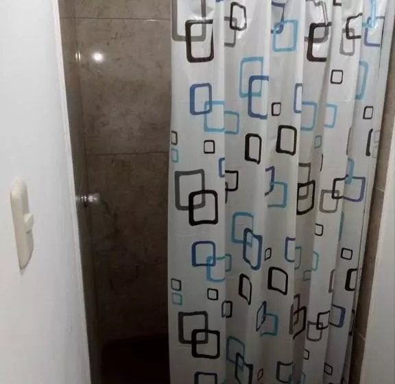 ホテル Hospedaje Kaihalulu