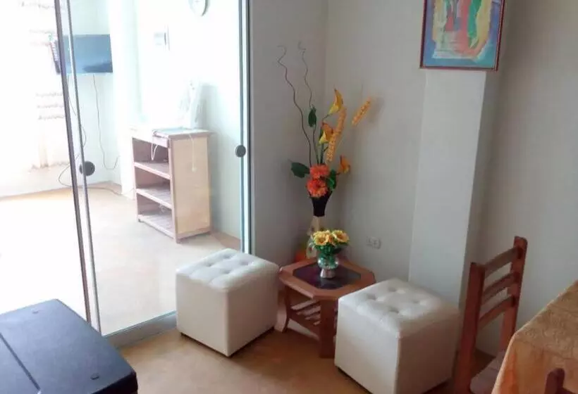 ホテル Hospedaje Kaihalulu