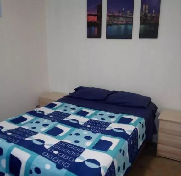 ホテル Hospedaje Kaihalulu