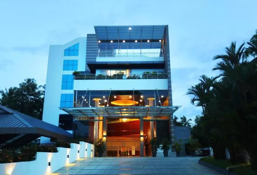 ホテル Kabani Regency