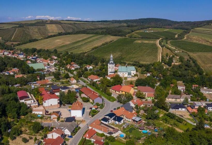 호텔 Kaskáda Kurdějov Bed And Breakfast