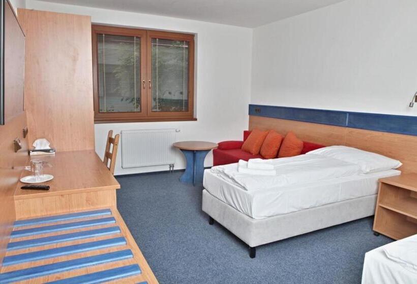 호텔 Kaskáda Kurdějov Bed And Breakfast