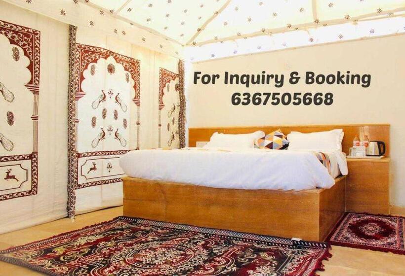 ホテル Oyo Couple Cool Dessert Camp