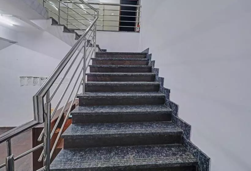 Hotelli Oyo Vr Residency