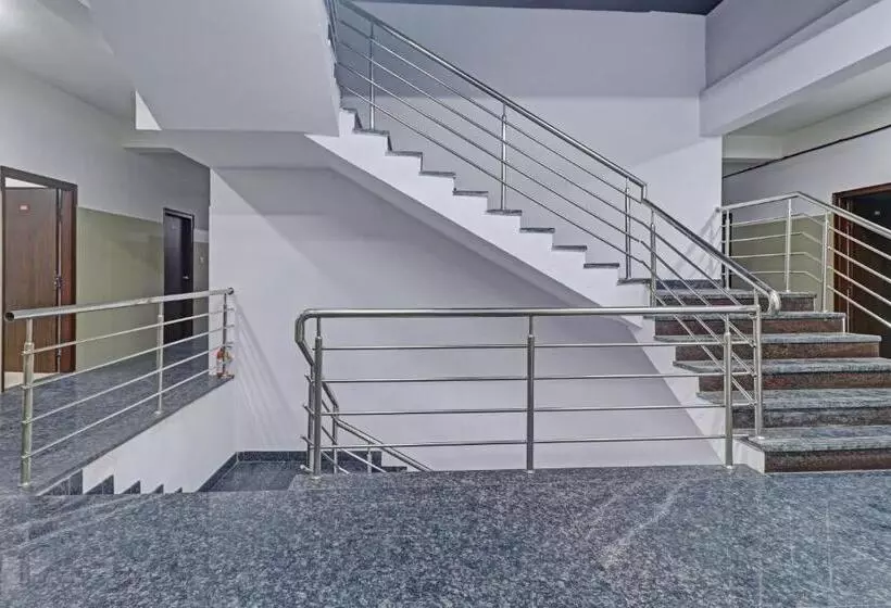 Hotelli Oyo Vr Residency
