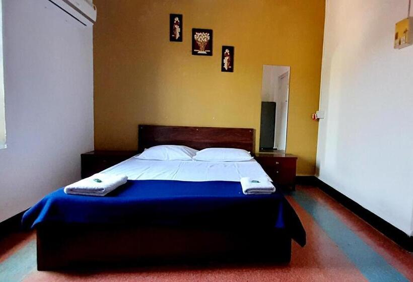 Hotel Parvati Palace