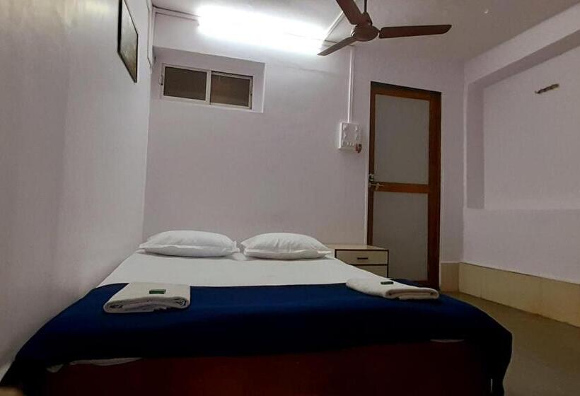 Hotel Parvati Palace