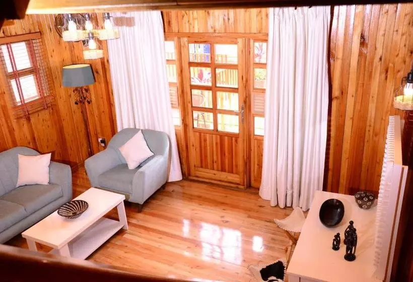 هتل Pelican Lodge & Marina