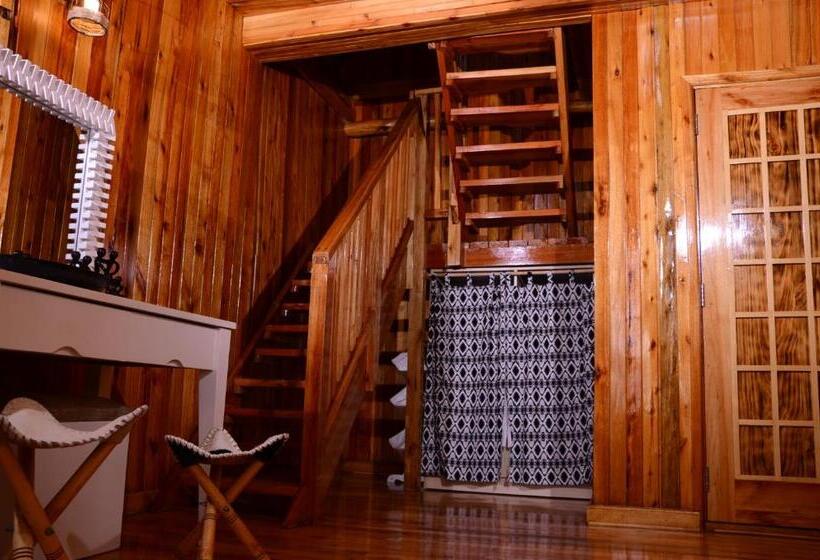 호텔 Pelican Lodge & Marina