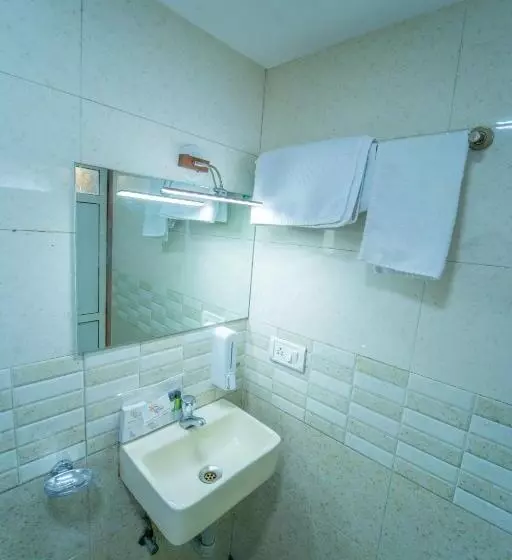 Hotelli Sharayu Holidays Valley View