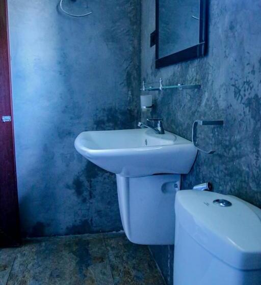 هتل The Anchorage Resort