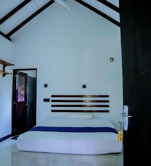 هتل The Anchorage Resort