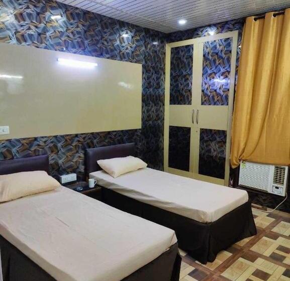 Oyo Haven Villa Hotel Near Pvr Ansal Plaza Greater Noida