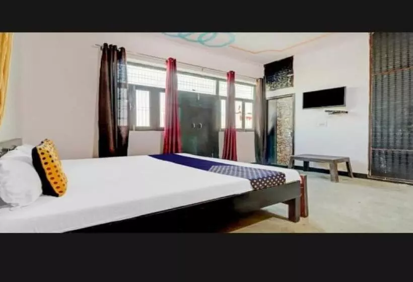 Oyo Hotel Hometown