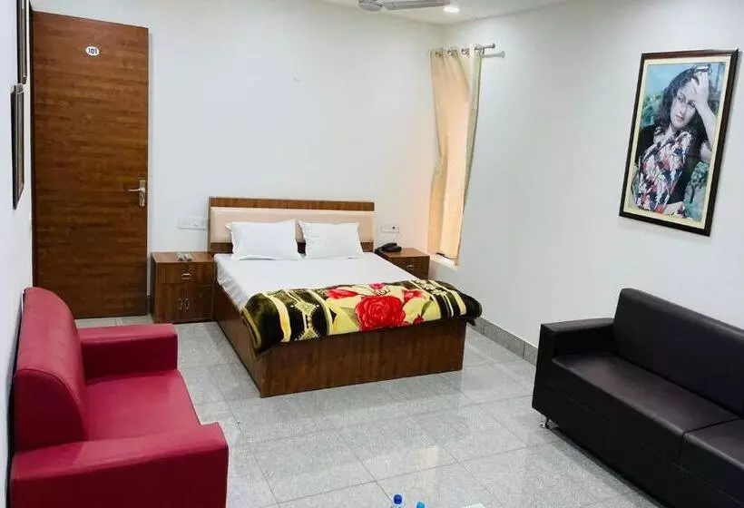 Oyo Hotel Tulip Inn