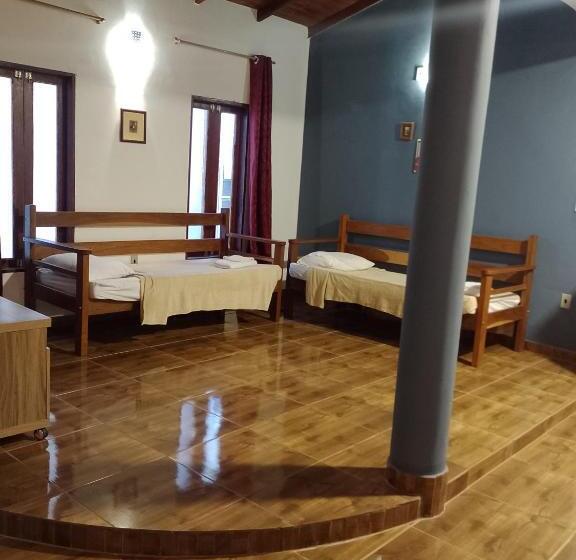 پانسیون Cinza Outono Suítes