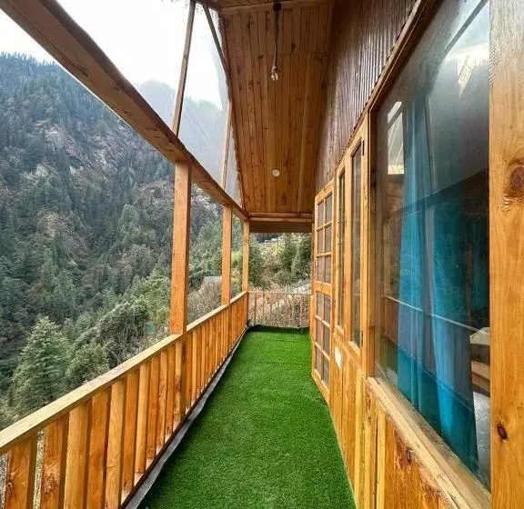 ペンション Cottage By The Forest Pinnacle & Cafe Tandi Jibhi