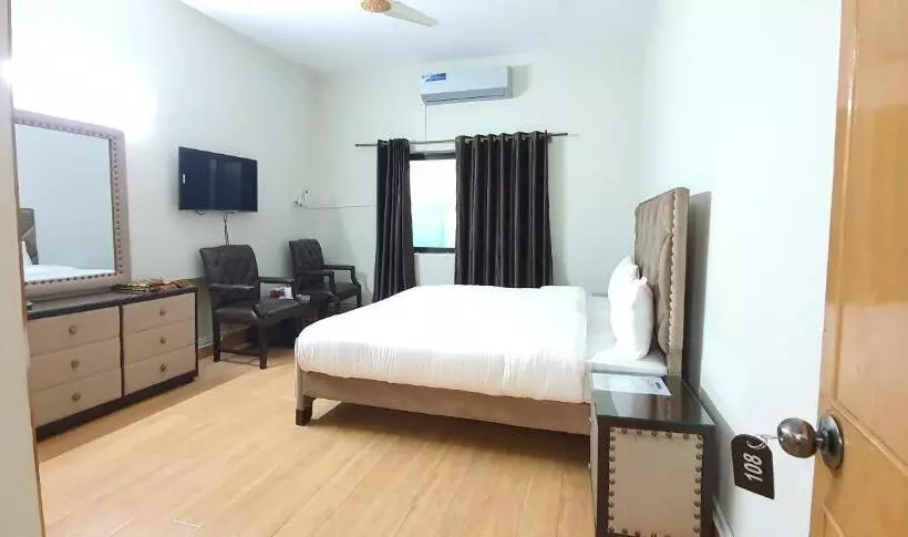 پانسیون Infinity Villa