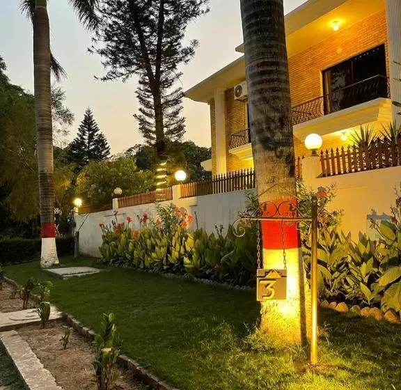 پانسیون Infinity Villa