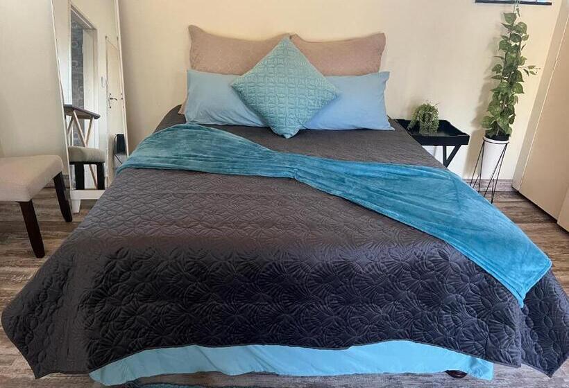 פנסיון Instincts