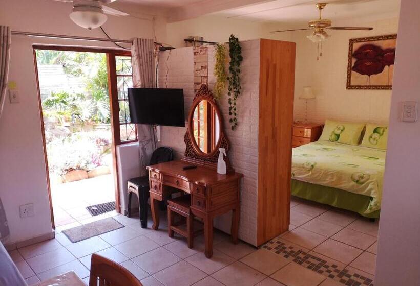 Пансион Seaside Sunny Stay