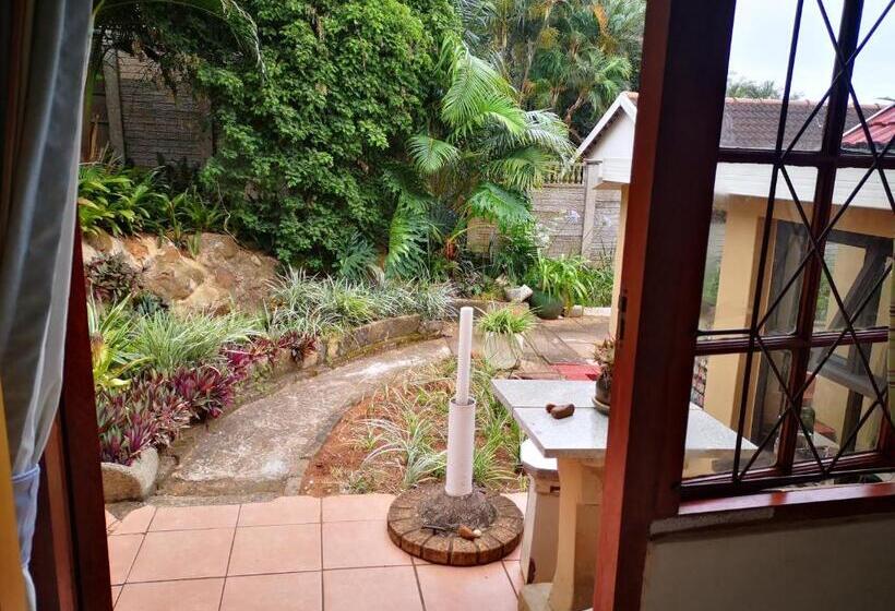 Пансион Seaside Sunny Stay