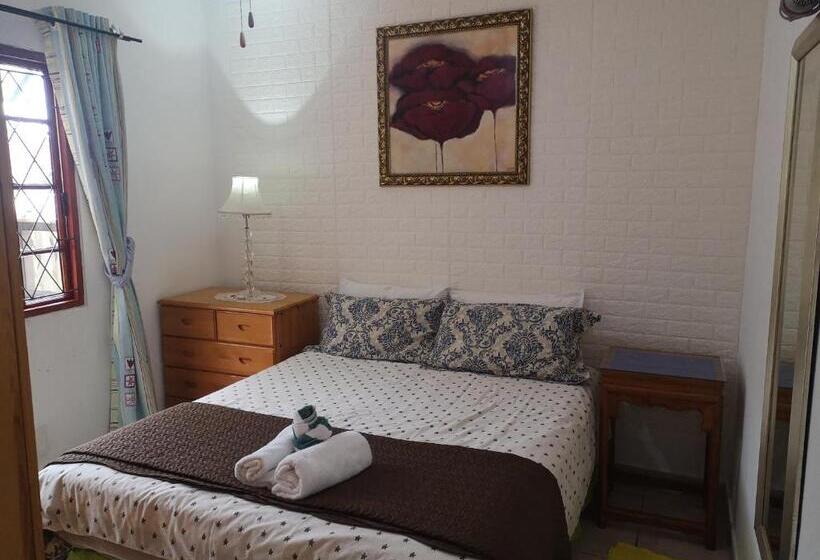 Пансион Seaside Sunny Stay