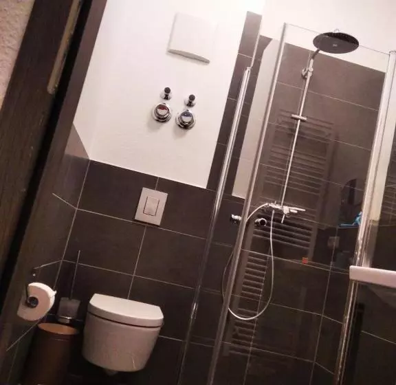 ペンション Sroom Stuttgart Flughafen Messe