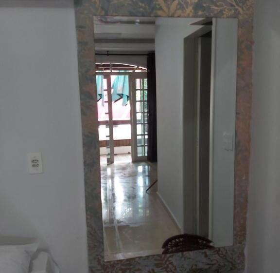 호스텔 Cristal Do Guarujá Pousada