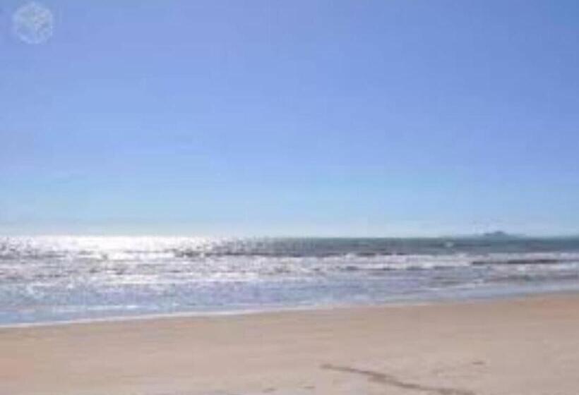 Общежитие Pousada Recanto Beach House   Cabo Frio   Rj  Unamar  Cond Florestinha   1 Min A Pé Da Praia