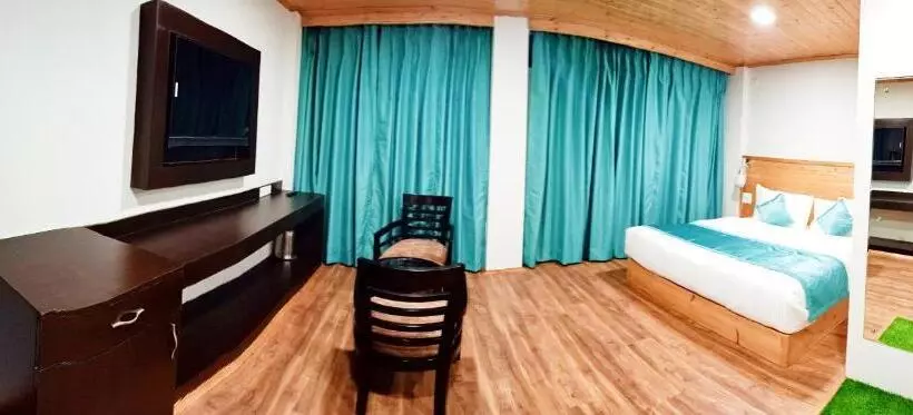 Aamiaismajoitus (B&B) Aranyavilas