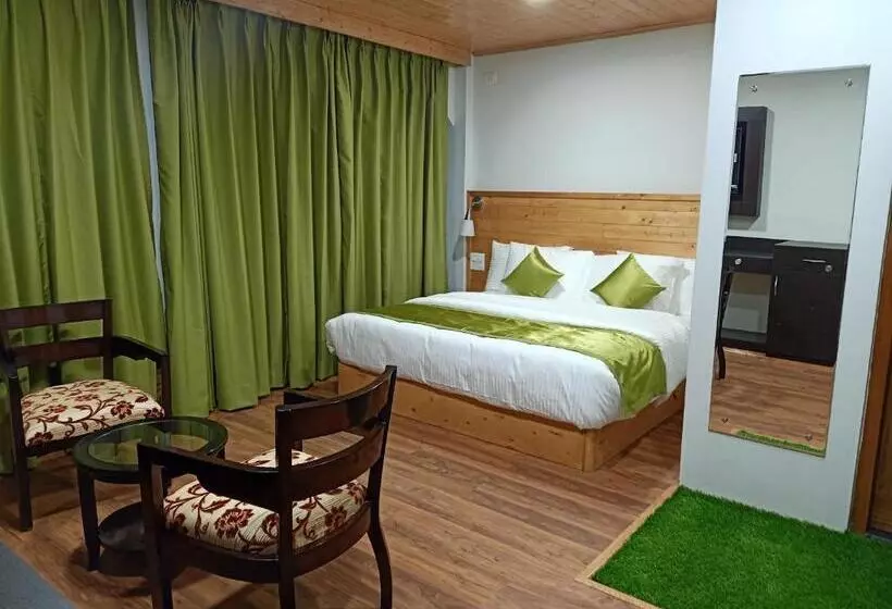 Aamiaismajoitus (B&B) Aranyavilas