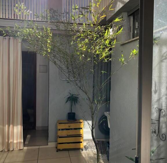 تختخواب و صبحانه Casa Lumen Home Hostel Lgbt