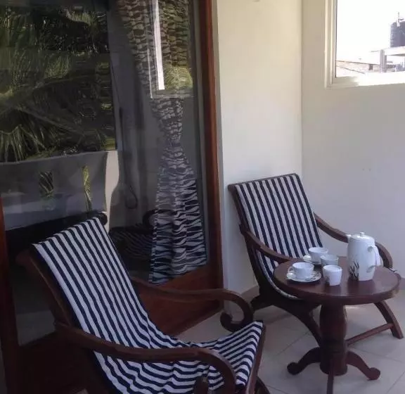 Aamiaismajoitus (B&B) El Corazon De Hikkaduwa