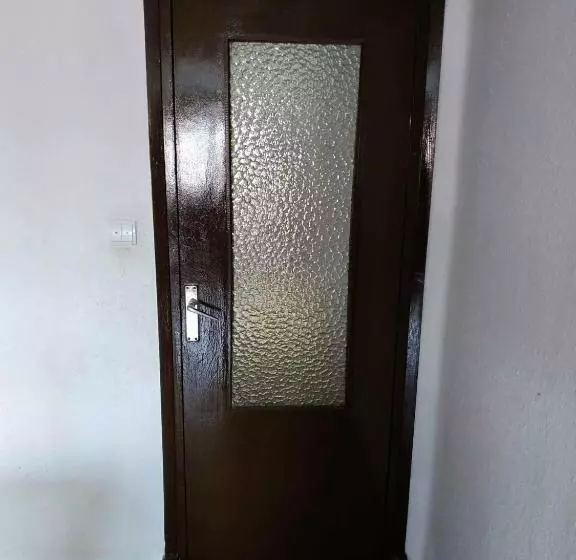 Aamiaismajoitus (B&B) Piso Compartido Cerca De La Universidad Ceu