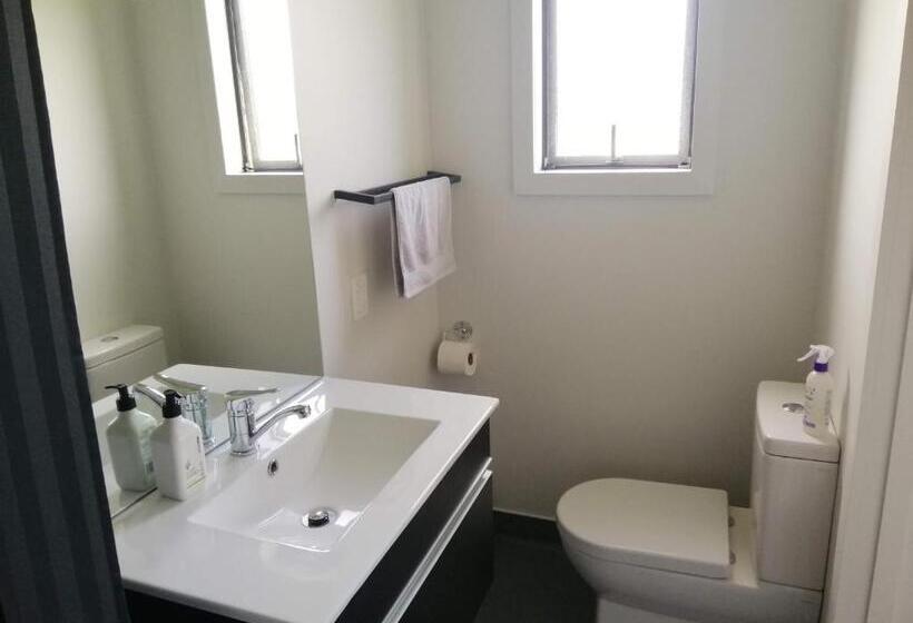 Bed and Breakfast Scenic Waterways Retreat