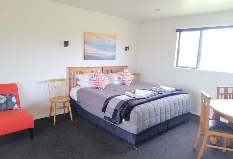 Bed and Breakfast Scenic Waterways Retreat