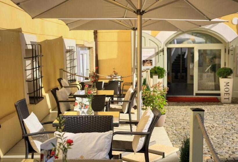 Bellevue Hotel Diamond Suites