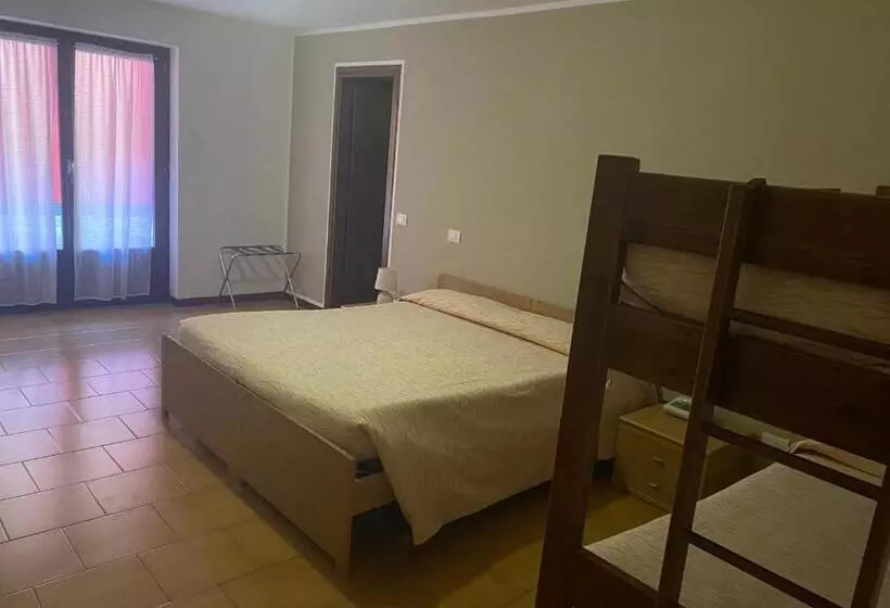 ホテル Albergo La Perla