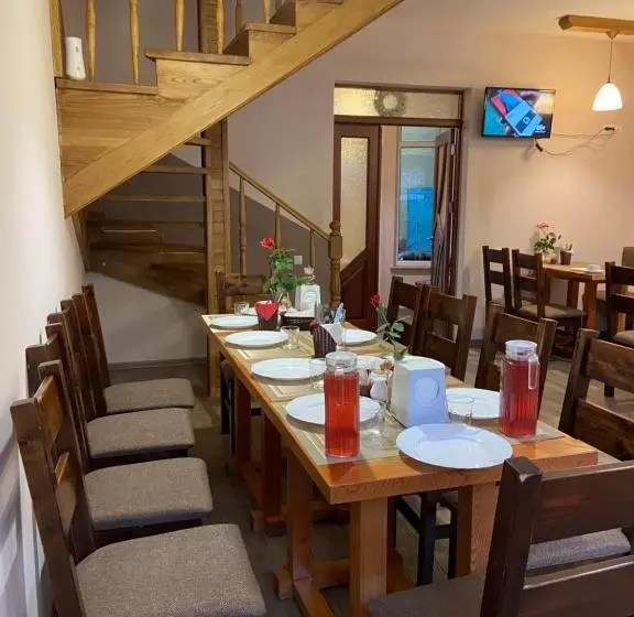 Hotel Bobrovski