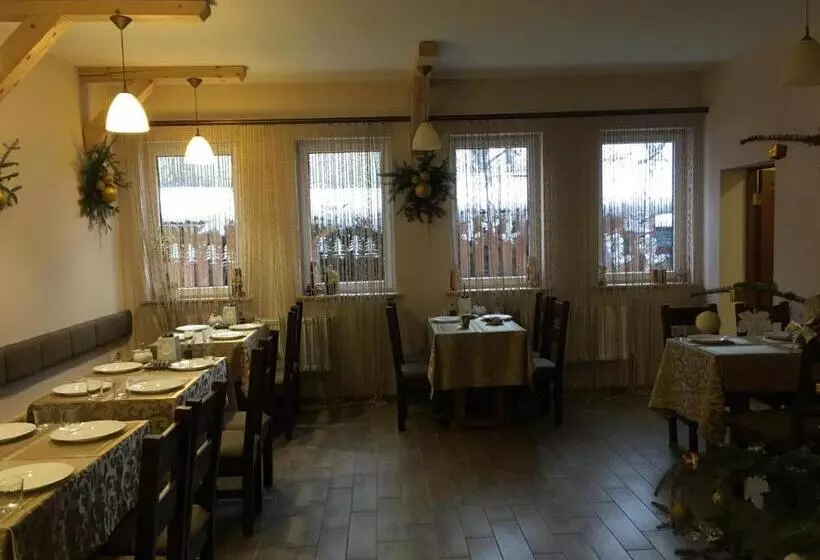 Hotel Bobrovski