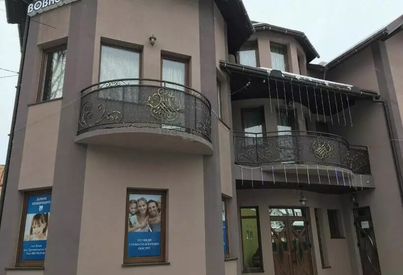 Hotel Bobrovski