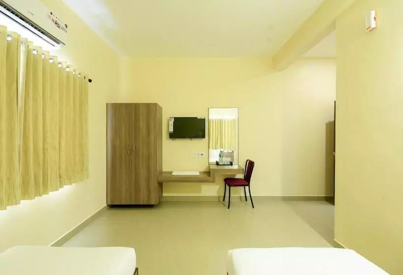 ホテル Brindhavan Residency