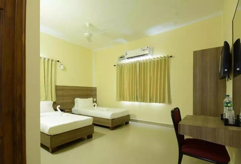 ホテル Brindhavan Residency