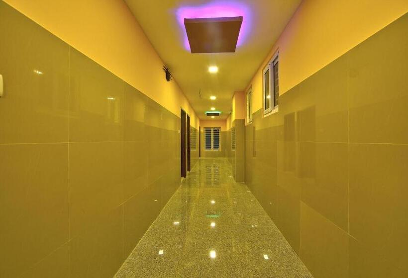 Hotel Collection O Joliday Inn