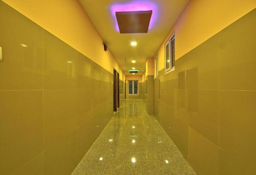 Hotel Collection O Joliday Inn