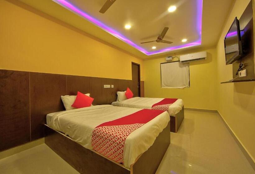 Hotel Collection O Joliday Inn