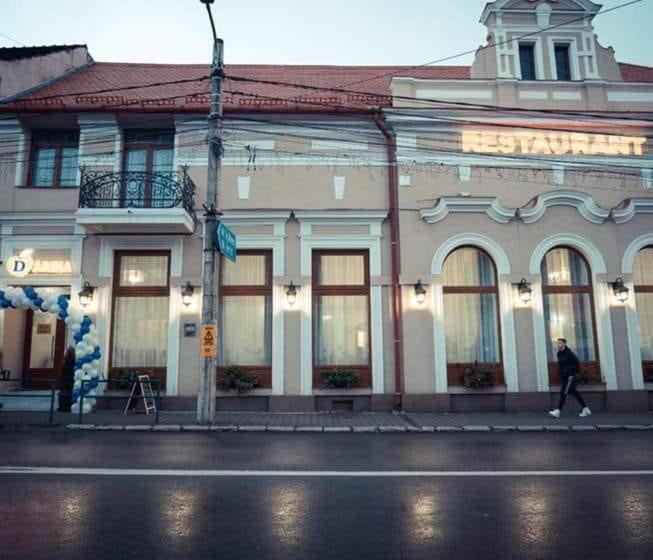 בית מלון כפרי Darina Tarnaveni